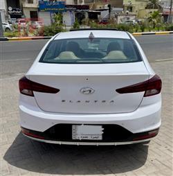 هیوندای ئەلەنترا